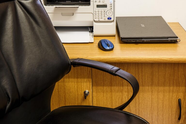 Desk 462788